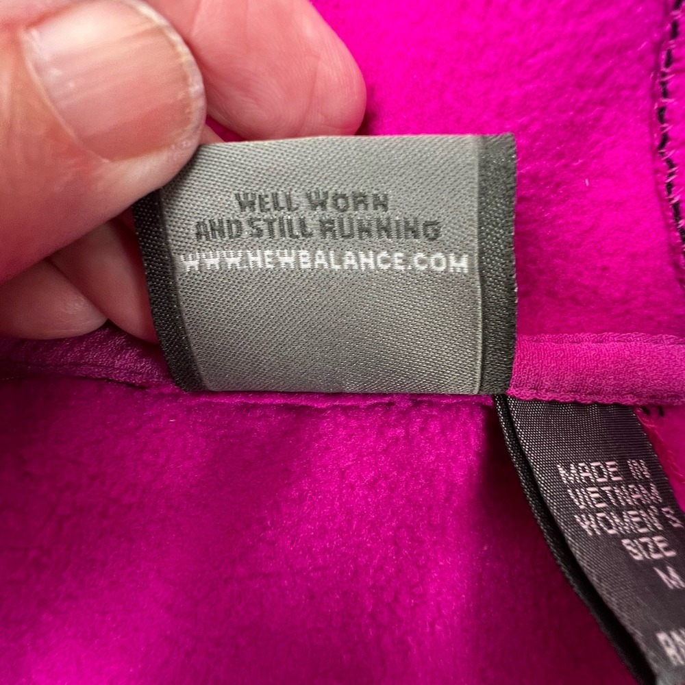 New Balance Women's Jacket Black Pink Full Zip Hooded Long Sleeve Size M NWT $90 - Picture 5 of 15